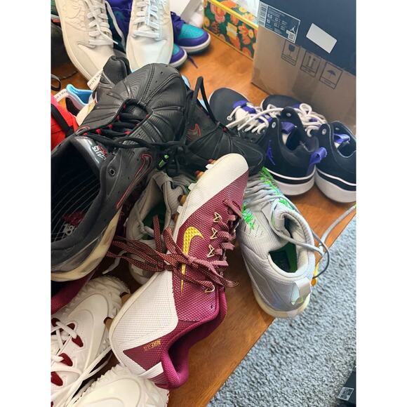 44 Pairs Shoes Nike Adidas Hoka Sample Tagged Lot main image 4